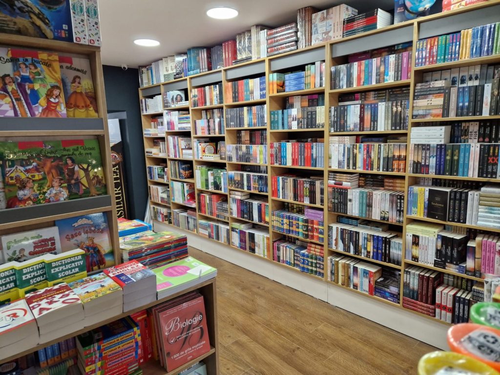 Descoperă Bestseller-urile Momentului la Librăriile Compas 13 Descoperă Bestseller-urile Momentului la Librăriile Compas