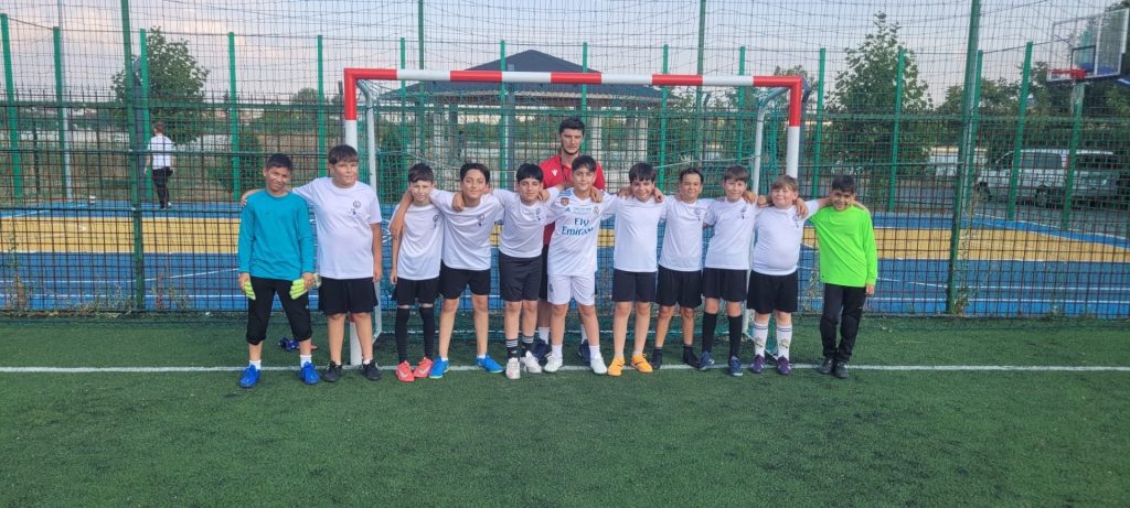 Educație prin fotbal: Antrenorul la ACS Unirea Dobroești, Alin Florea, creează caractere puternice 10 Educație prin fotbal: Antrenorul la ACS Unirea Dobroești, Alin Florea, creează caractere puternice